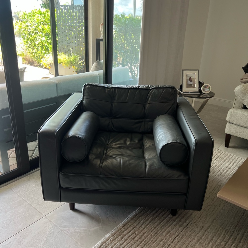 Elegant Black Accent Pillows - Picture 2 of 2